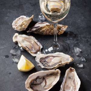 Dégustation gratuite d'huîtres de Méditérannée & de vins AOP aux Halles de Nîmes (30)