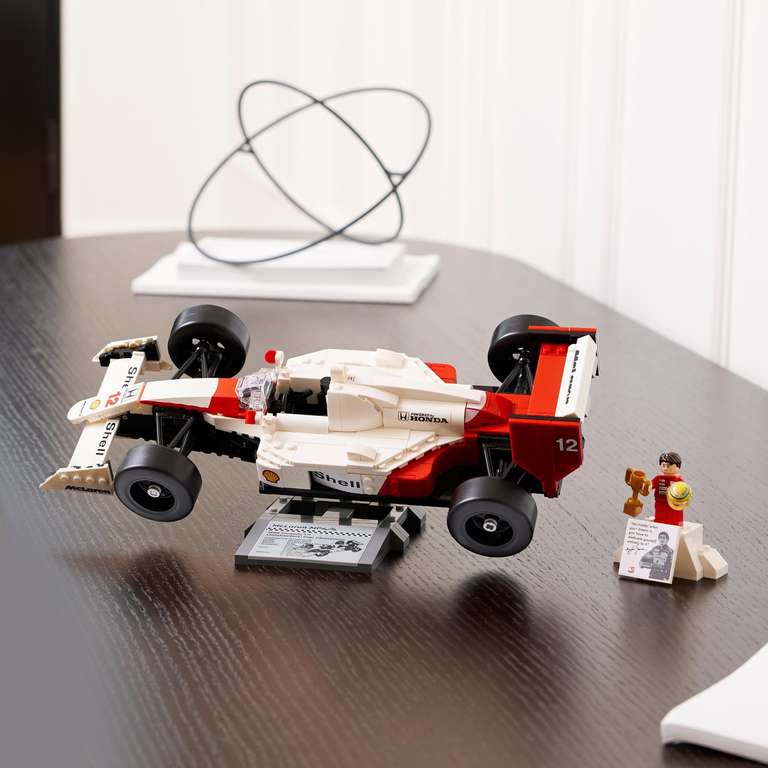 Jeu de construction Lego Icons McLaren MP4/4 et Ayrton Senna