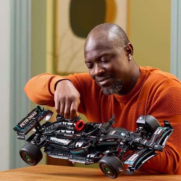 Jeu de construction Lego Technic (42171) - Mercedes-AMG F1 W14 E Performance (18,49€ a cagnotter pour les CDAV)