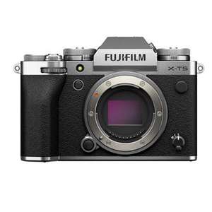 Appareil photo hybride Fujifilm X-T5 argent + Objectif hybride Fujifilm XC 15-45mm f/3.5-5.6 + 170€ cagnotte fidélité