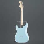 Guitare électrique Fender Tom Delonge Stratocaster - Daphne Blue, Surf Green, Graffiti Yellow ou Black
