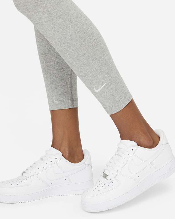 Legging Nike Sportswear Essential 7/8 taille mi-haute pour Femme (Plusieurs tailles disponibles)
