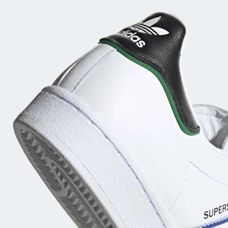 Chaussures Adidas Originals Superstar pour Homme - Tailles 39 1/3, 40 et 43 1/3 à 45 1/3