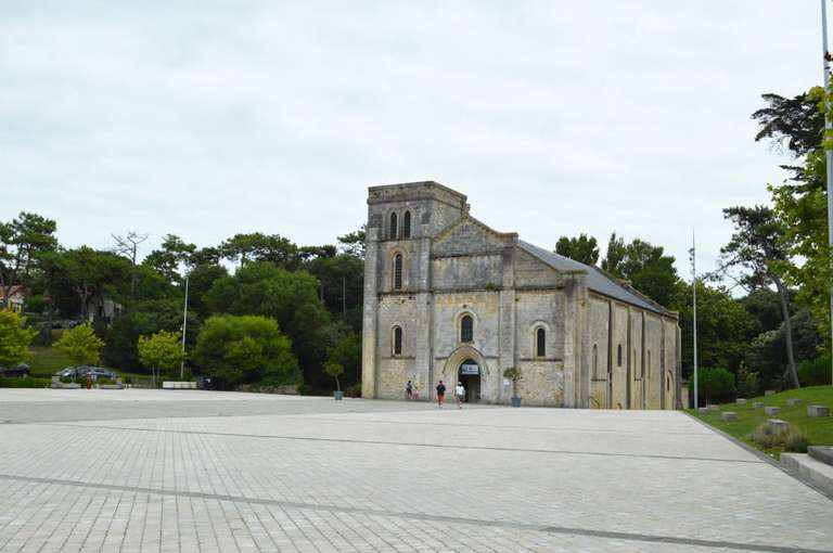 Visite guidée de la Basilique Notre-Dame-De-La-Fin-Des-Terres à Soulac-sur-Mer (33)