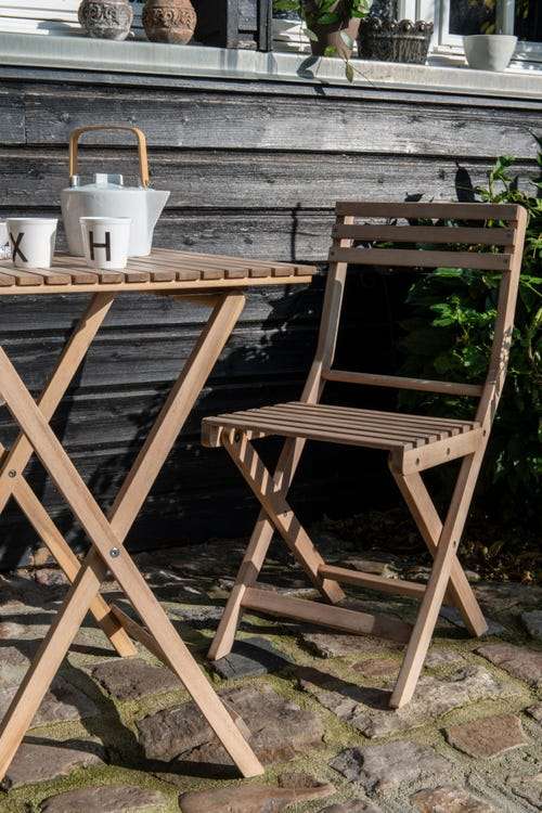 Ensemble table de jardin + 2 chaises Solis origami Naterial - Bois d'acacia, 2 personnes